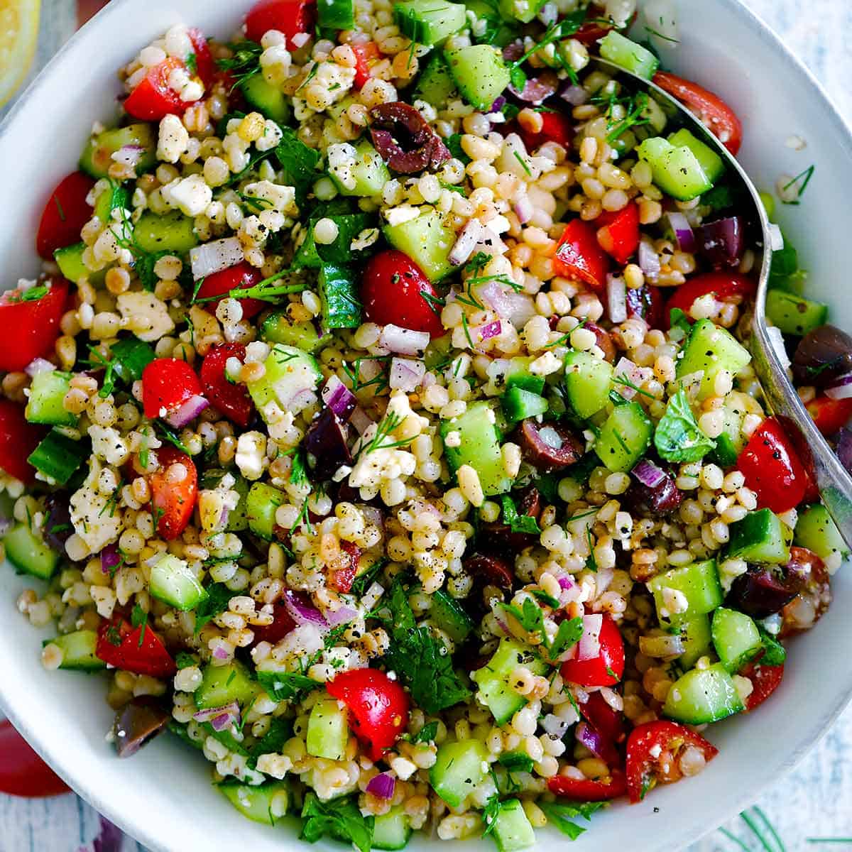 Easy Israeli Couscous Salad: Fresh Mediterranean Flavors